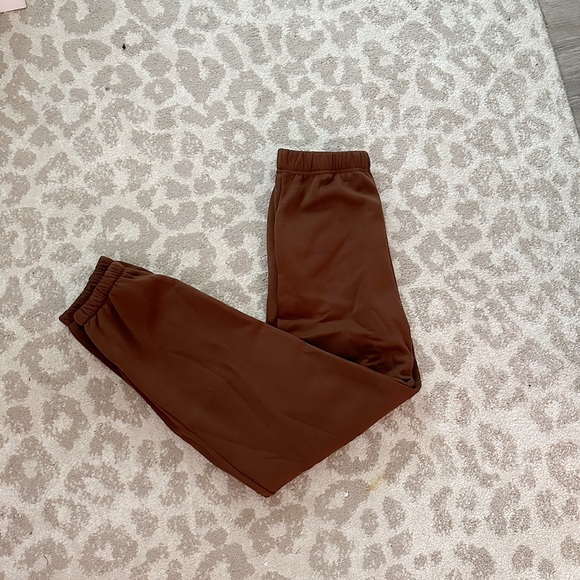 Nordstrom brown Sweatpants Small - Picture 1 of 4